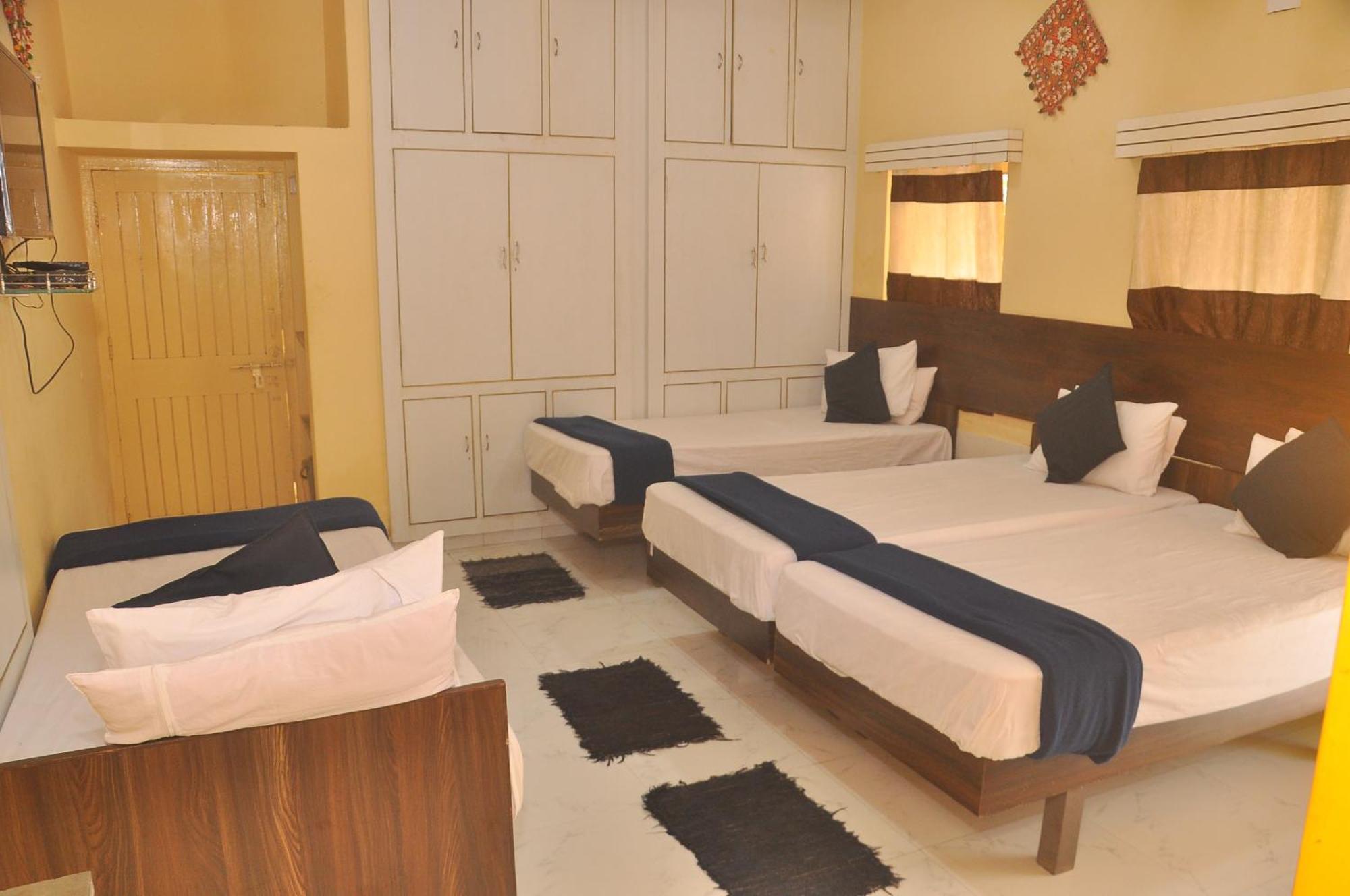 Chitrakut Bungalows Dwārka Dış mekan fotoğraf